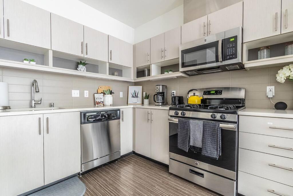 One Bedroom Luxury Apartment Seattle Exteriér fotografie