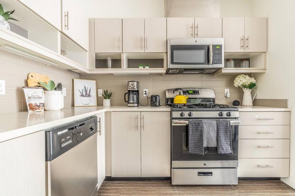 One Bedroom Luxury Apartment Seattle Exteriér fotografie